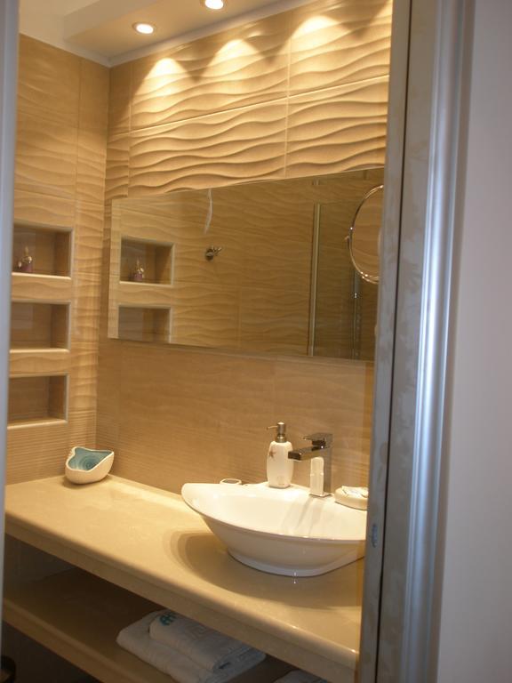 Whitesands Beach Resort Paralia Vrachou Exterior foto