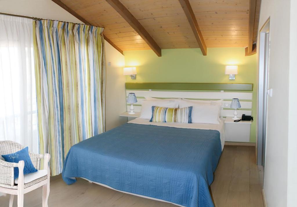 Whitesands Beach Resort Paralia Vrachou Exterior foto