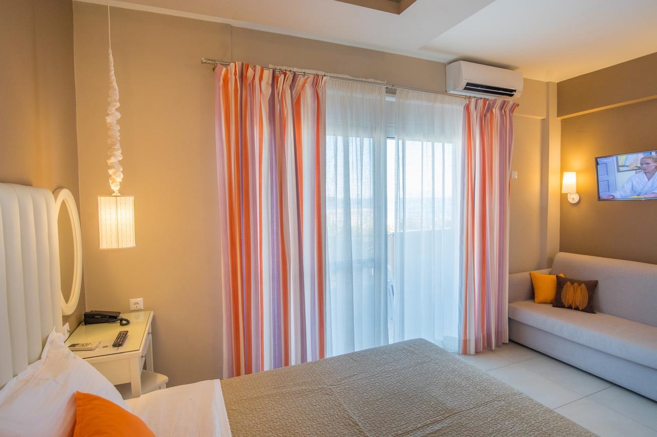Whitesands Beach Resort Paralia Vrachou Exterior foto