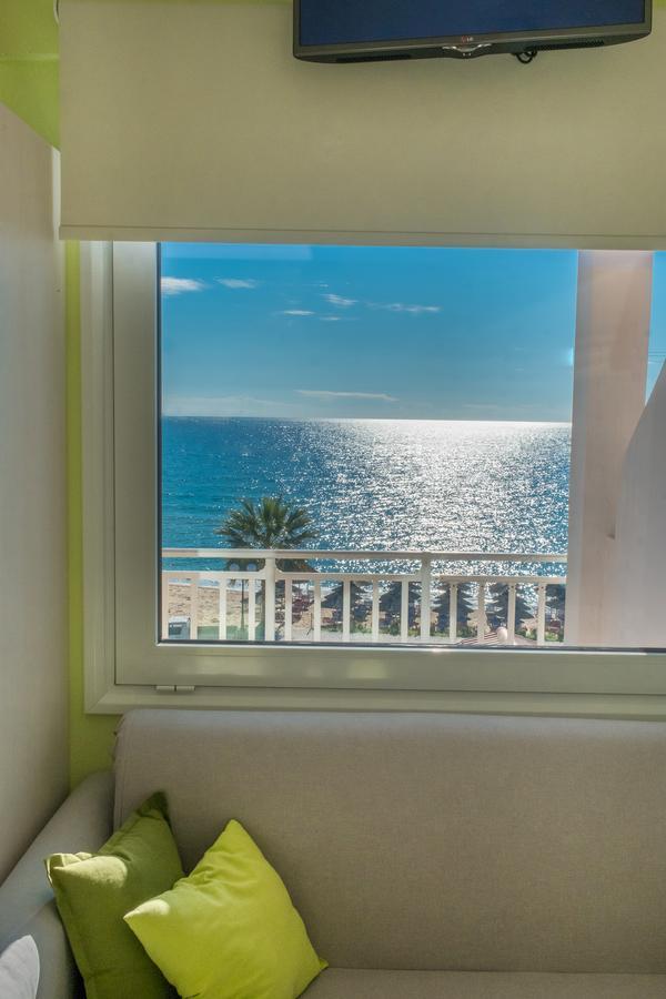 Whitesands Beach Resort Paralia Vrachou Exterior foto