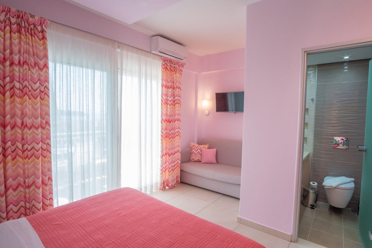 Whitesands Beach Resort Paralia Vrachou Exterior foto